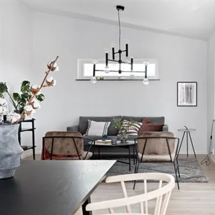Rent this 5 bed house on Lunnavägen in 449 50 Nol, Sweden