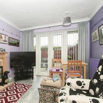 Buy this 3 bed duplex on Cissbury Ring in Peterborough, PE4 6QJ