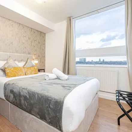 Rent this 3 bed apartment on London in W1H 5HB, United Kingdom