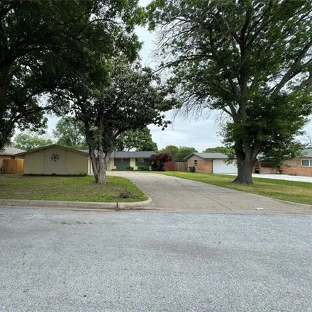 Rent this 3 bed house on 5705 Wharton Drive in Fort Worth, TX 76133
