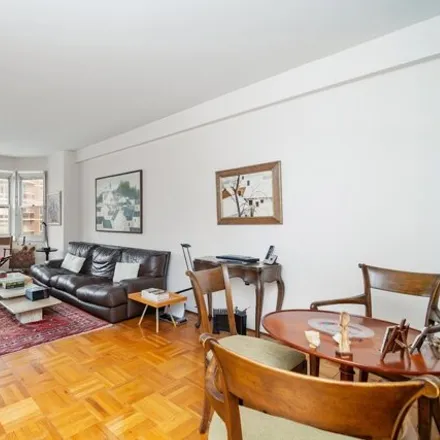 Buy this studio apartment on 205 East 63rd Street in New York, NY 10065