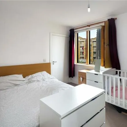 Image 5 - Cotherstone Court, 25 Mint Street, London, E2 6FY, United Kingdom - Apartment for sale