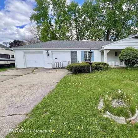 Buy this 3 bed house on Court Street in Saginaw, MI 48602