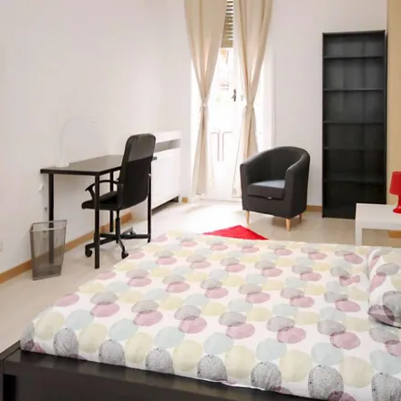 Rent this 6 bed room on Panini De Santis - Battisti in Via Cesare Battisti, 19