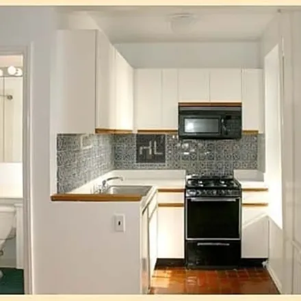 Image 4 - 418 East 77th Street, New York, NY 10021, USA - Apartment for rent