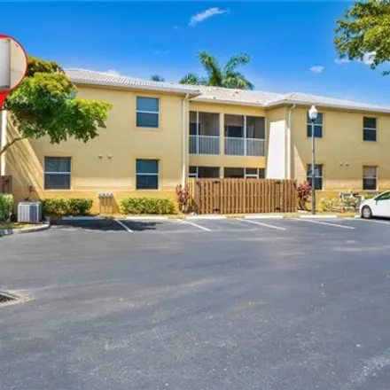 Buy this 3 bed condo on 4219 Bellasol Cir Apt 1724 in Fort Myers, Florida