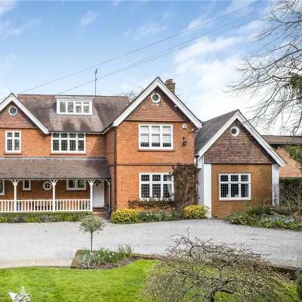 Buy this 6 bed house on Barnet Lane in Elstree, WD6 3QZ