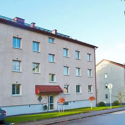 Rent this 3 bed apartment on Blombackagatan in 506 42 Borås, Sweden