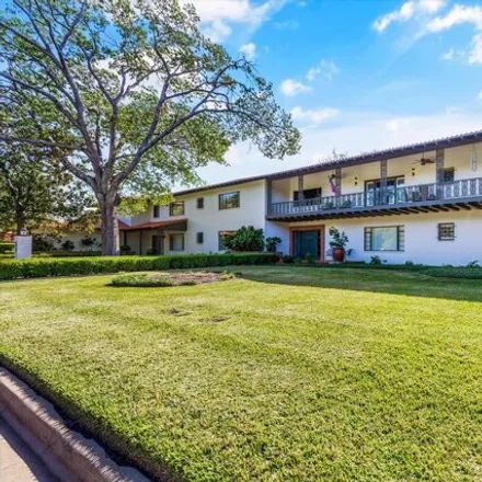 Image 2 - 6215 Greenway Road, Fort Worth, TX 76116, USA - Condo for sale