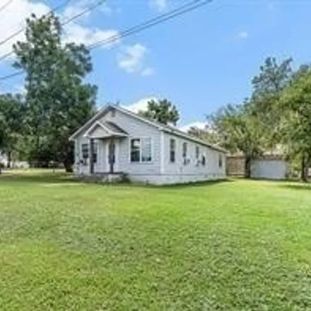 Image 1 - 412 South College Street, Itasca, Hill County, TX 76055, USA - House for sale