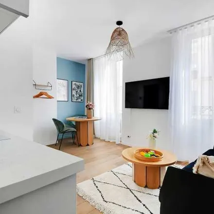 Rent this 1 bed apartment on 2 quarter Passage Ramey in 75018 Paris, France