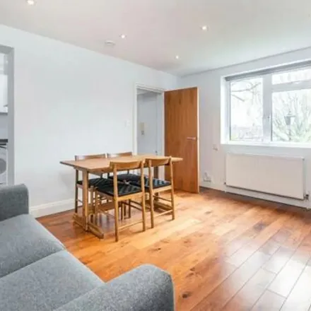 Image 3 - Willow Hall (1-12), Willow Road, London, NW3 1TP, United Kingdom - Apartment for rent