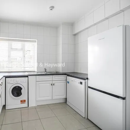 Rent this 3 bed apartment on Regency Lodge in Avenue Road, London