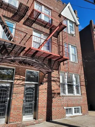 Buy this 11 bed house on 25-09 24th Avenue in New York, NY 11105