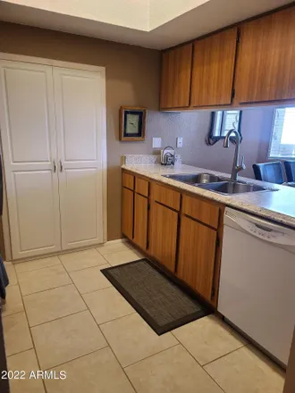 Image 6 - Sun Valley Plaza, East Valley High School, North 74th Street, Mesa, AZ 85207, USA - Apartment for rent