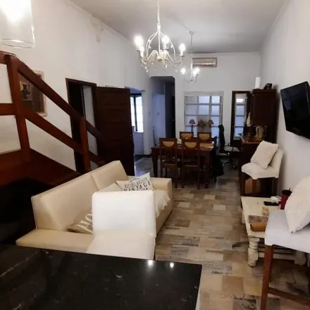 Buy this 3 bed house on General Gregorio Aráoz de Lamadrid 78 in Centro, San Nicolás de los Arroyos