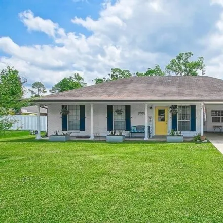 Buy this 3 bed house on 945 East Rome Street in Gonzales, LA 70737