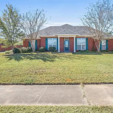 Buy this 4 bed house on 537 Whistlewood Road in Montgomery, AL 36117