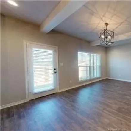 Image 8 - 2911 Papa Bear Drive, Koppe, College Station, TX 77845, USA - Townhouse for sale