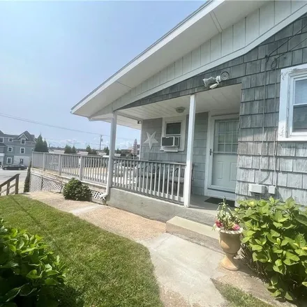 Image 3 - 98 William Drive, Middletown, RI 02842, USA - Apartment for rent