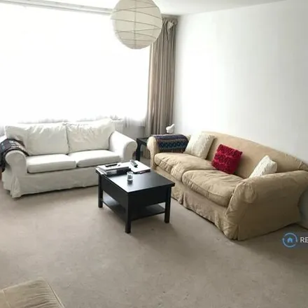 Rent this 5 bed room on Garden Royal in Kersfield Road, London