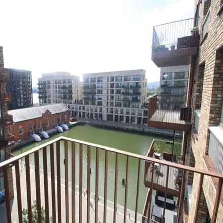 Image 6 - 9 Frobisher Yard, London, E16 2GY, United Kingdom - Apartment for rent