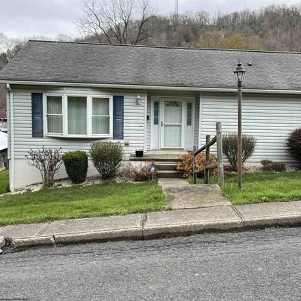 Image 1 - Bridge Street, Monongah, Marion County, WV 26554, USA - House for sale