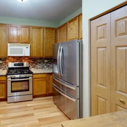 Image 1 - 837 Genesee Drive, Country Lakes, Naperville - Apartment for rent
