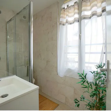 Rent this 3 bed apartment on 89 Avenue du Professeur Émile Sergent in 78680 Épône, France