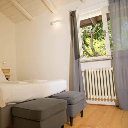 Rent this 3 bed house on Municipio di Gargnano in Vallesella, Via Roma 47