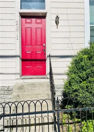 Buy this 4 bed duplex on 2371 Victor Street in Cincinnati, OH 45219