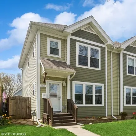 Buy this 3 bed house on 1822 Hovland Court in Evanston, IL 60201