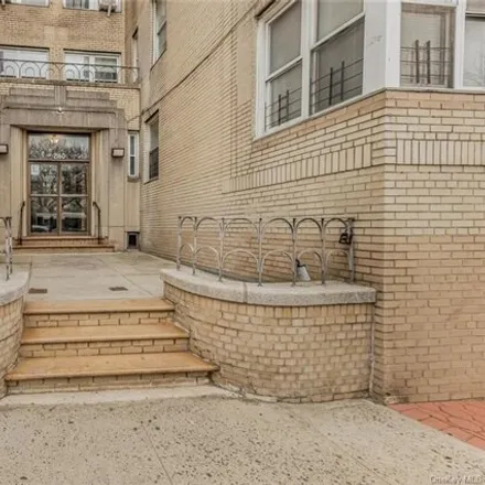 Buy this studio apartment on 2160 Bronx Park East in New York, NY 10462