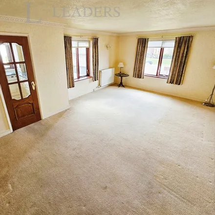 Rent this 2 bed apartment on St Nicholas CofE Primary School in The Blundells, Kenilworth