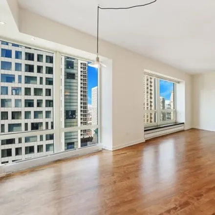 Image 7 - The Bristol, 57 East Delaware Place, Chicago, IL 60611, USA - Condo for sale