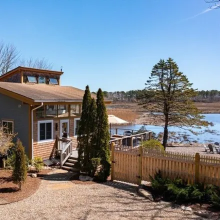 Image 1 - 97 Bells Neck Road, West Harwich, Harwich, MA 02671, USA - House for sale