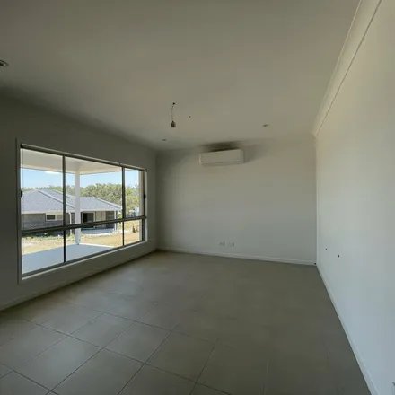 Image 4 - Pera Crescent, Warwick QLD 4370, Australia - Apartment for rent