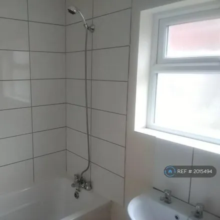 Image 6 - Halfway House, Spring Bank West, Hull, HU3 6PY, United Kingdom - Townhouse for rent