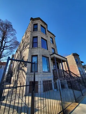 Image 2 - 5222 South Wells Street, Chicago, IL 60609, USA - House for sale