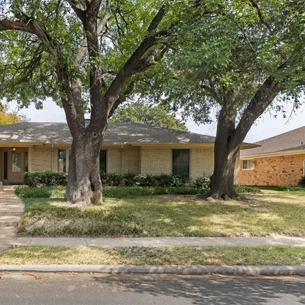 Buy this 3 bed house on 3408 Plantation Drive in Irving, TX 75062