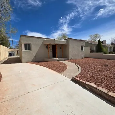 Rent this 2 bed house on 214 Wellesley Drive Southeast in Albuquerque, NM 87106