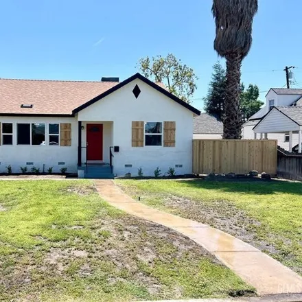 Buy this 3 bed house on 2809 4th Street in Bakersfield, CA 93304