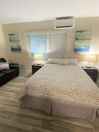 Rent this studio condo on 316 Roosevelt Street in Hollywood, FL 33019