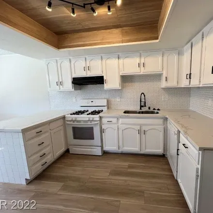 Image 7 - 4720 Casitas Way, Whitney, NV 89122, USA - Townhouse for sale