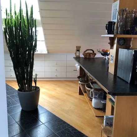 Rent this 2 bed apartment on Löwenburgstraße 10 in 53604 Bad Honnef, Germany