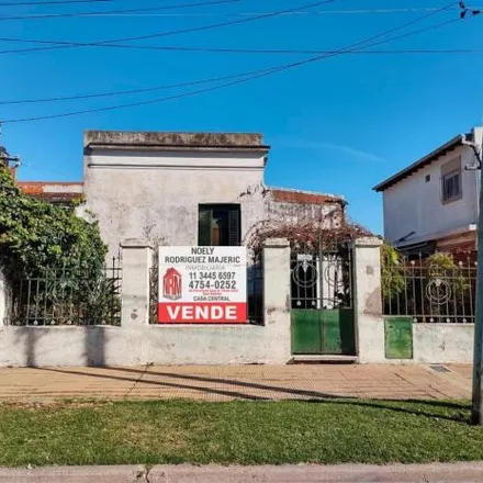 Buy this 2 bed house on 39 - María Silva 4254 in Villa Gregoria Matorras, 1651 Villa Ballester