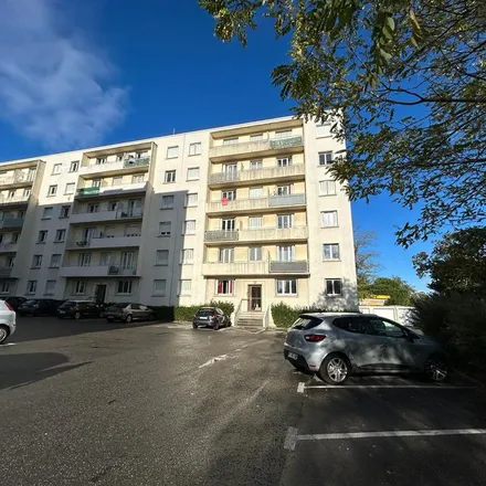 Image 5 - 83 Avenue du Grand Charran, 26000 Valence, France - Apartment for rent