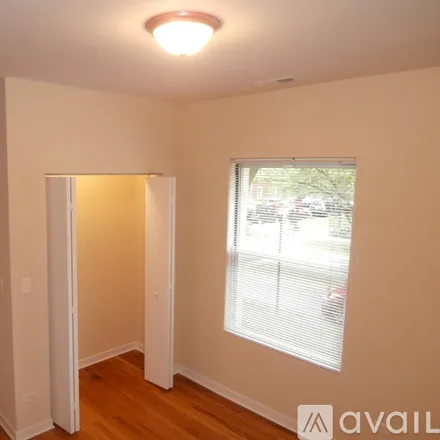 Image 3 - 6975 N Greenview Ave, Unit 2N - Apartment for rent