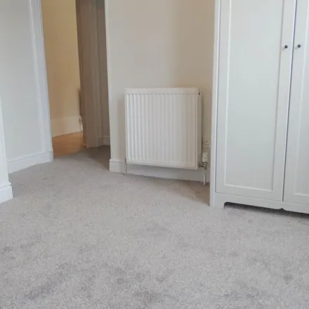 Rent this 2 bed apartment on Laurel Place in Thornwood, Glasgow