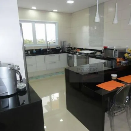 Buy this 4 bed house on Avenida da Saudade 710 in Centro, Vinhedo - SP